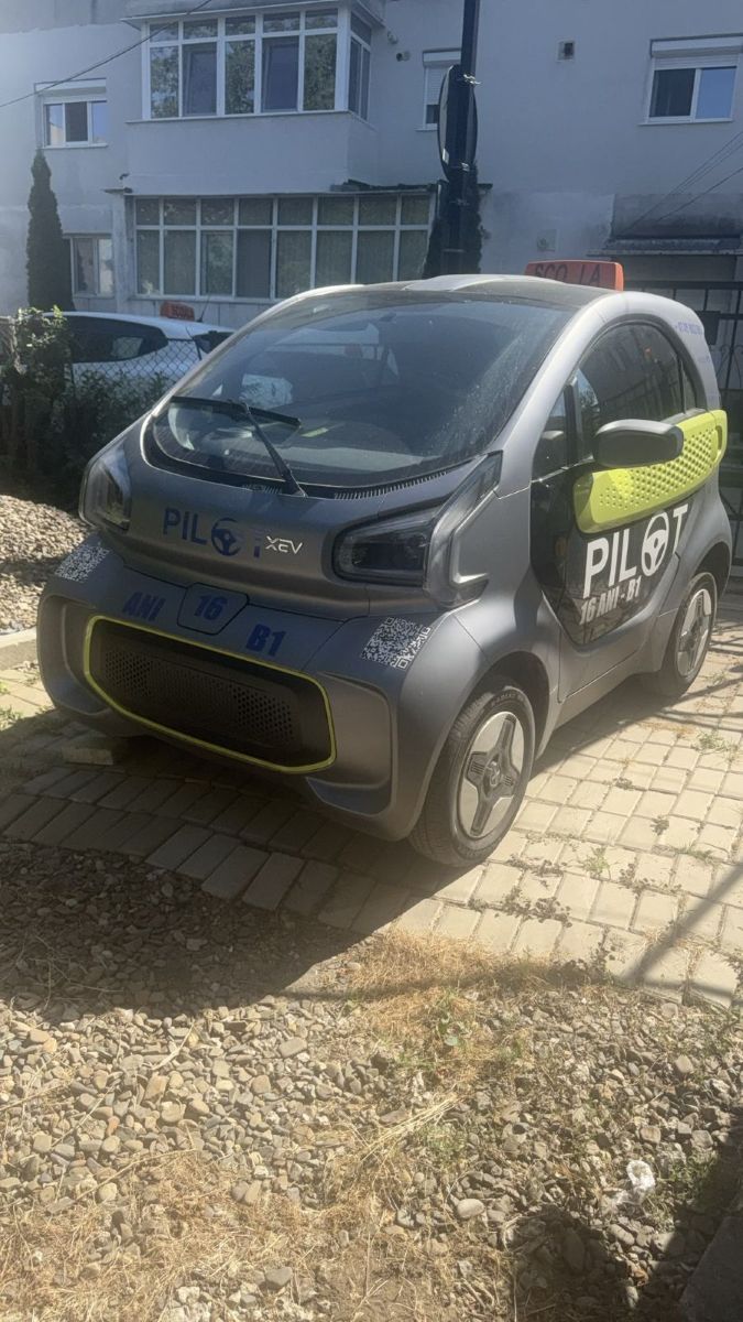 Vehicul B1